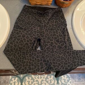 Nike Black Leopard Print Leggings; Size XS